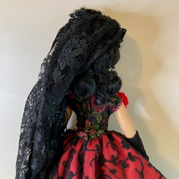 Y2K Madame Alexander 16" Carmen (Coco) #28395 (2001) LE 1500 RESTRUNG - Picture 5 of 8